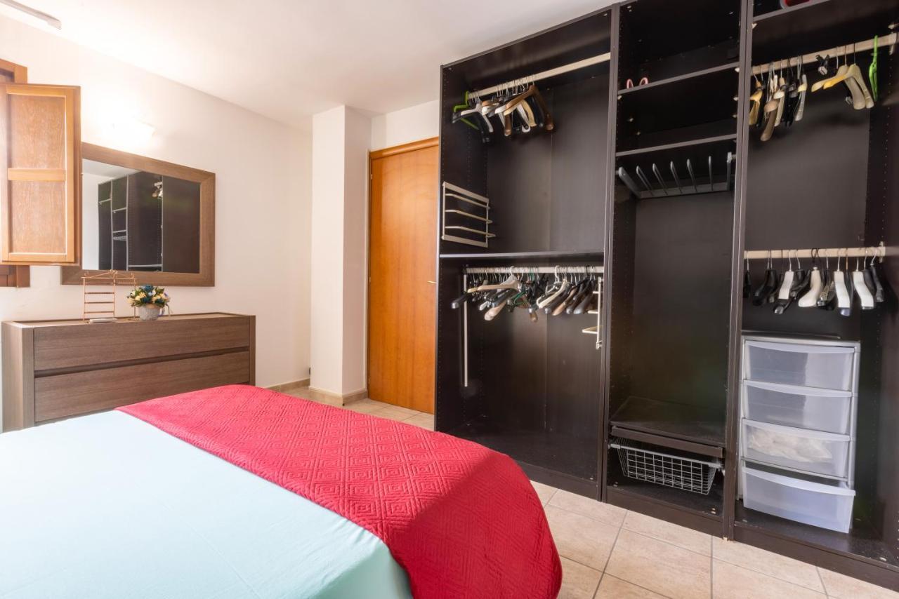 Lecce Colorful Flat With Terrace & Parking Apartment Exterior photo